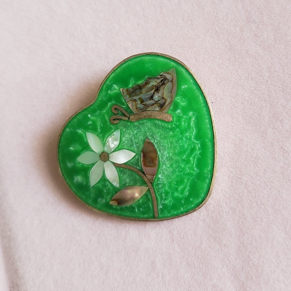 HEART SHAPED PIN | Mexico Alpaca Mother of Pearl Pin - Picture 9 of 13